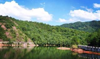 女子带仙女棒进高铁站被罚